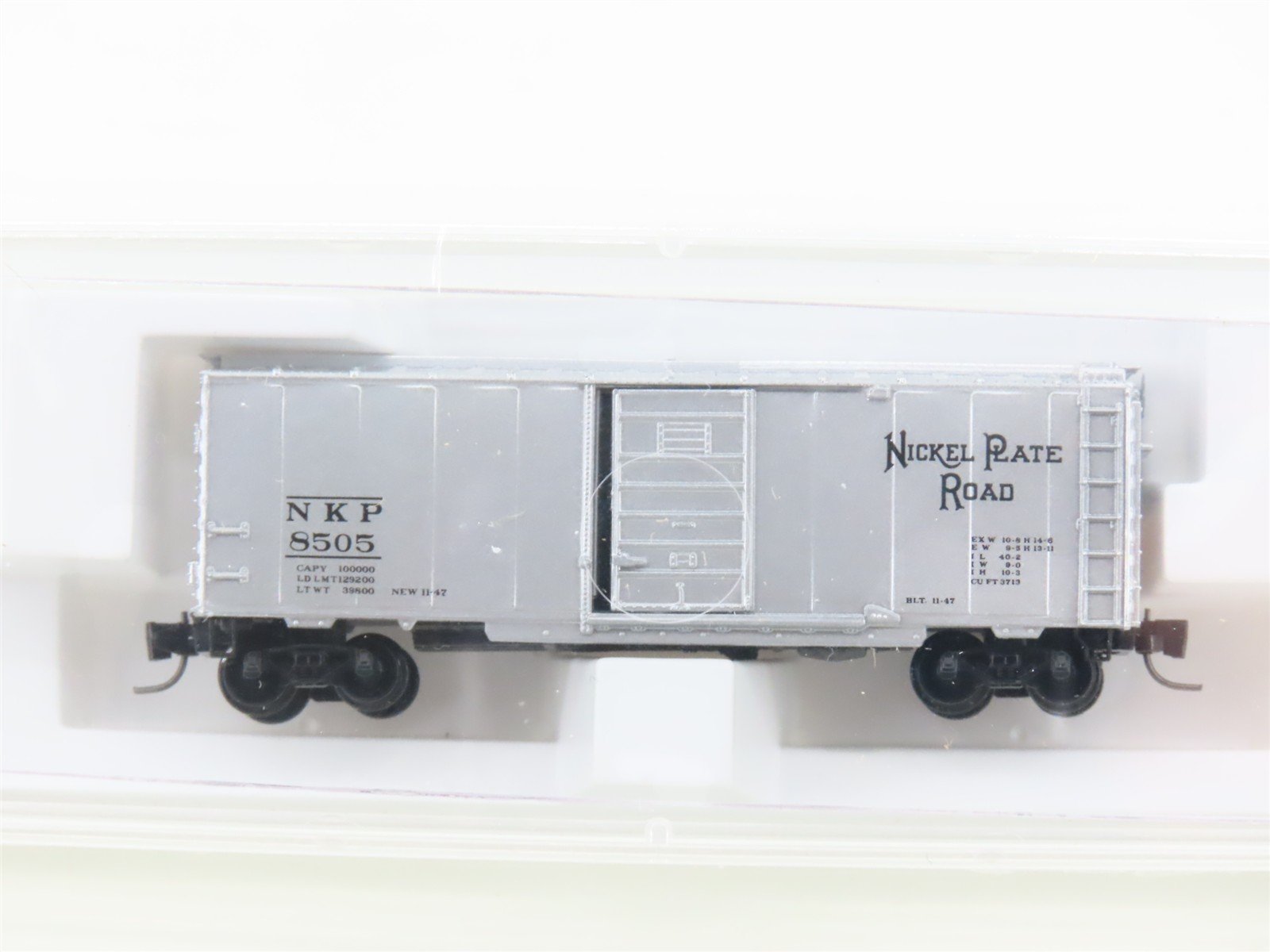 Z Scale Micro-Trains 14122-2 NKP Nickel Plate Road 40' Standard Boxcar #8505