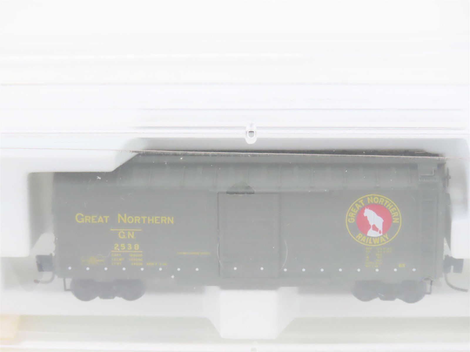 Z Scale Micro-Trains 14134-2 GN Great Northern 40' Standard Boxcar #2538
