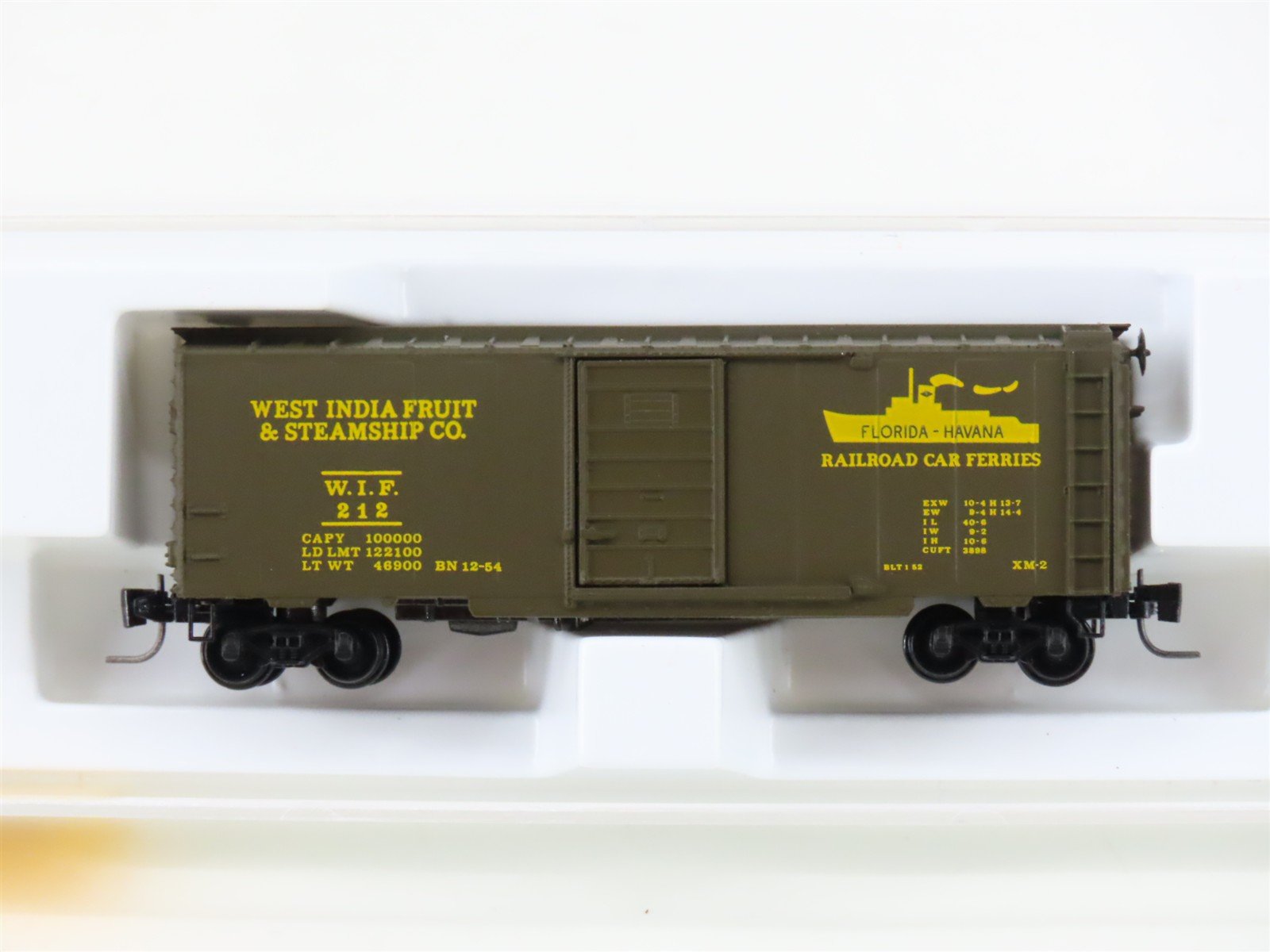 Z Scale Micro-Trains 14126-2 WIF West India Fruit 40' Standard Boxcar #212