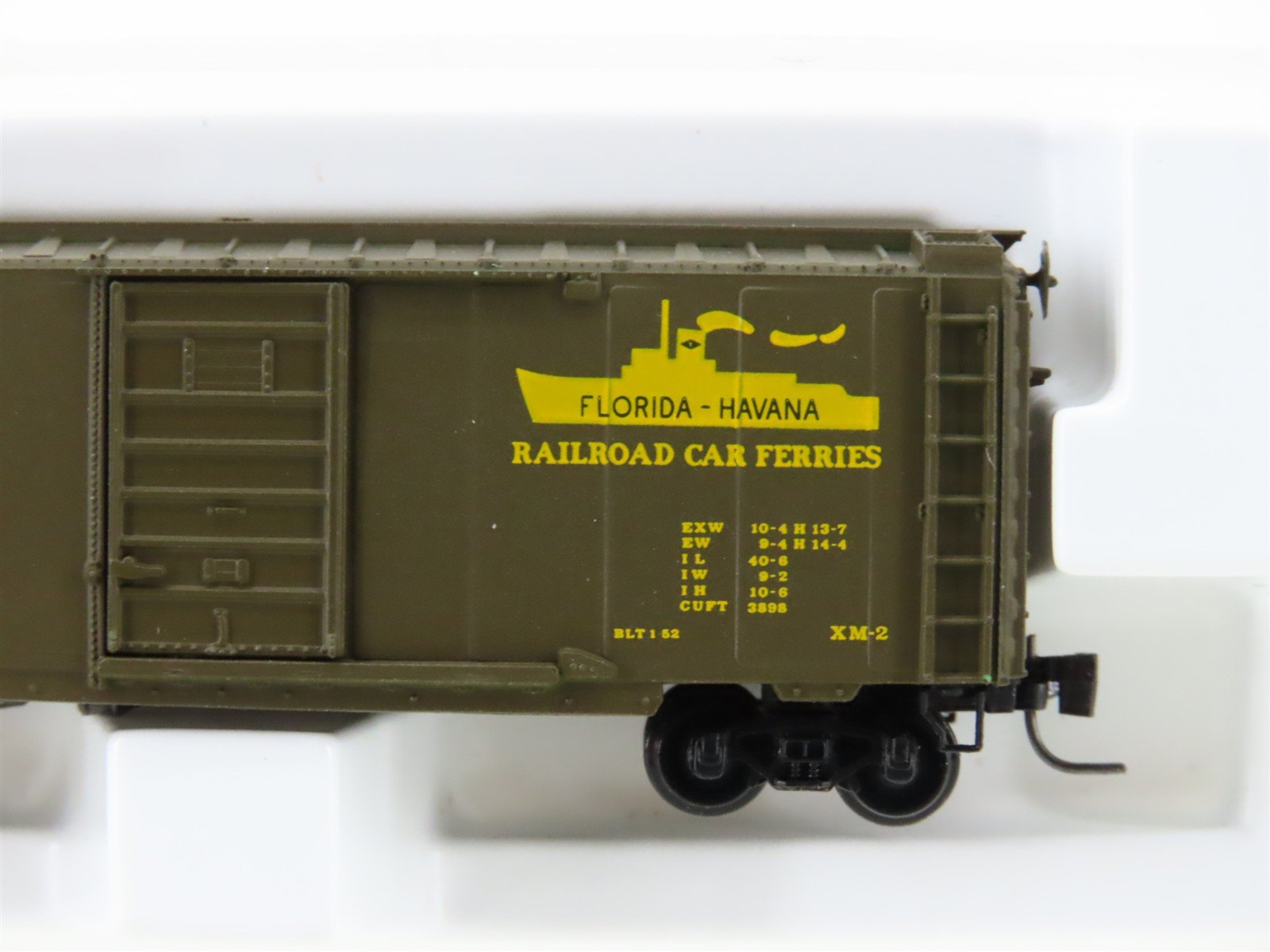 Z Scale Micro-Trains 14126-2 WIF West India Fruit 40' Standard Boxcar #212
