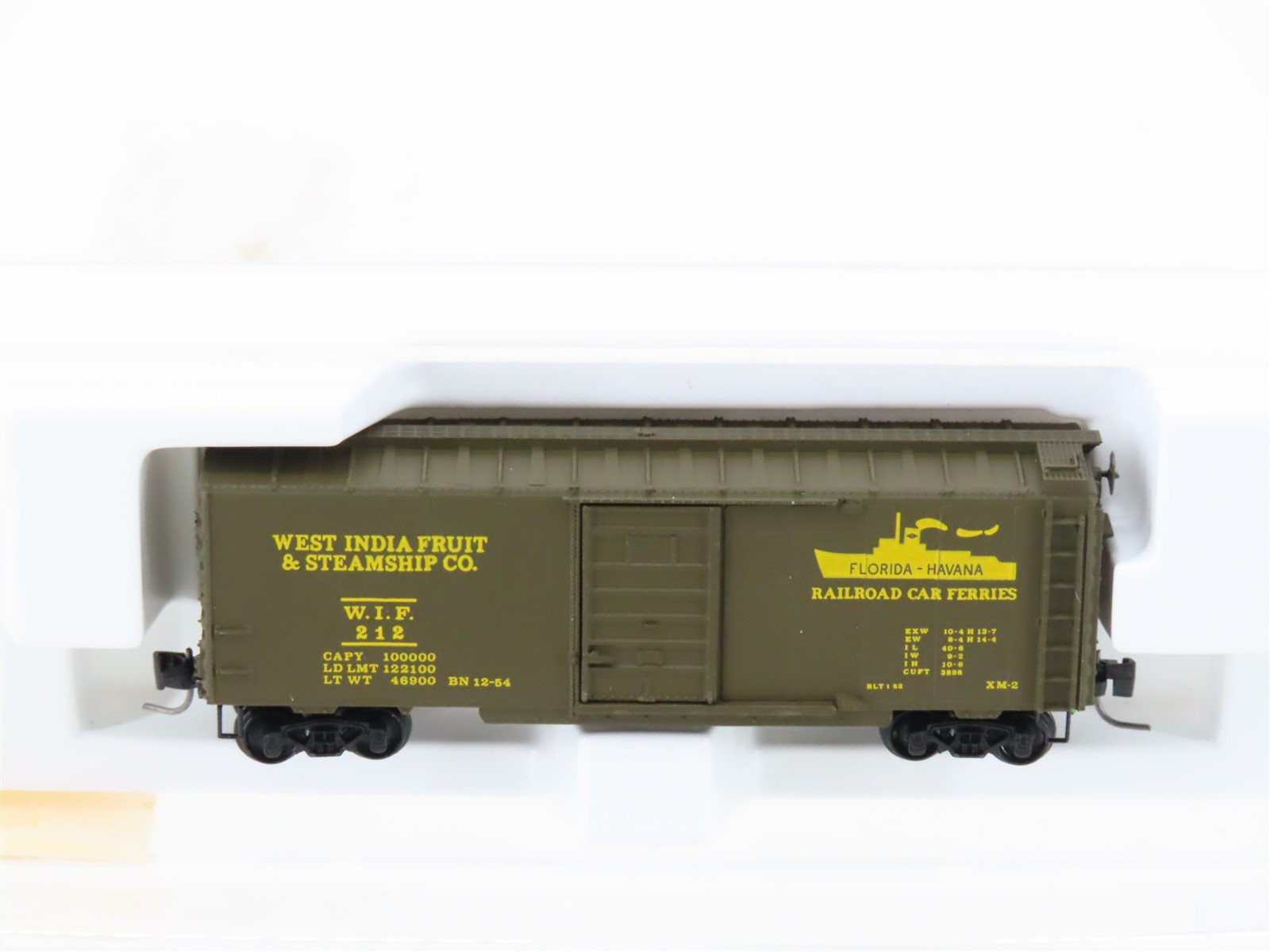Z Scale Micro-Trains 14126-2 WIF West India Fruit 40' Standard Boxcar #212