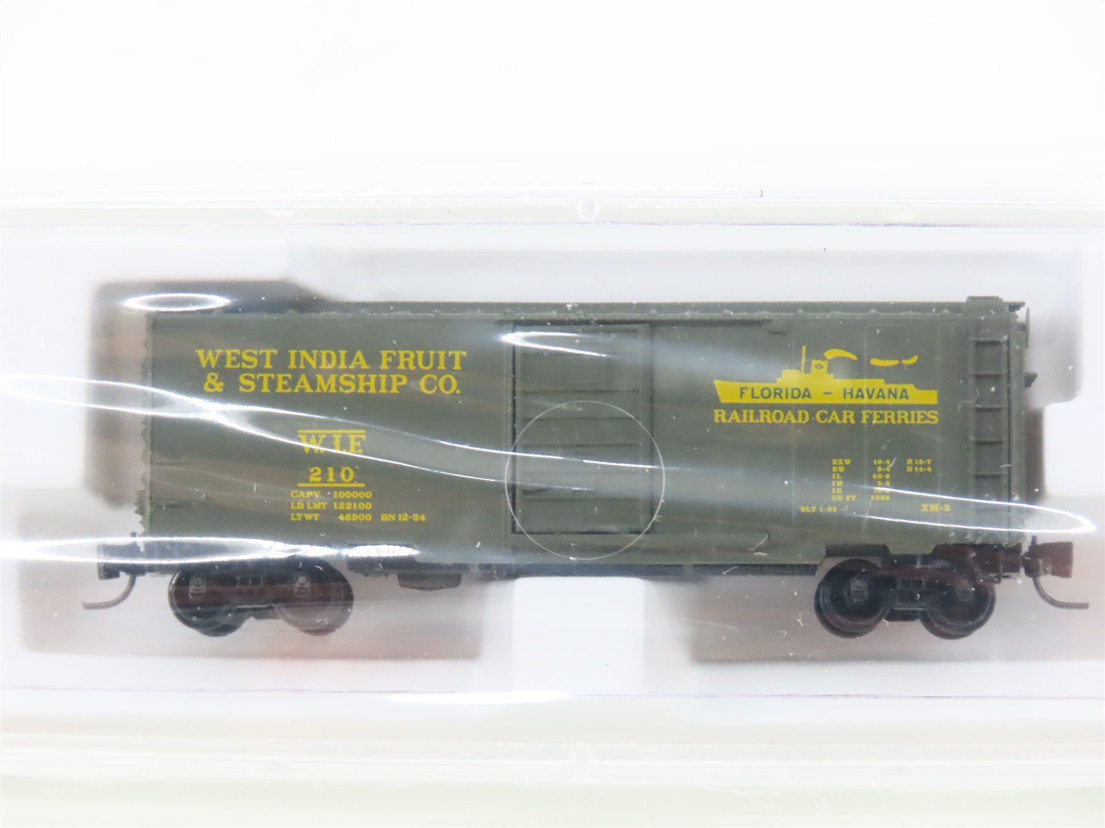 Z Scale Micro-Trains 14126-2 WIF West India Fruit 40' Standard Boxcar #210
