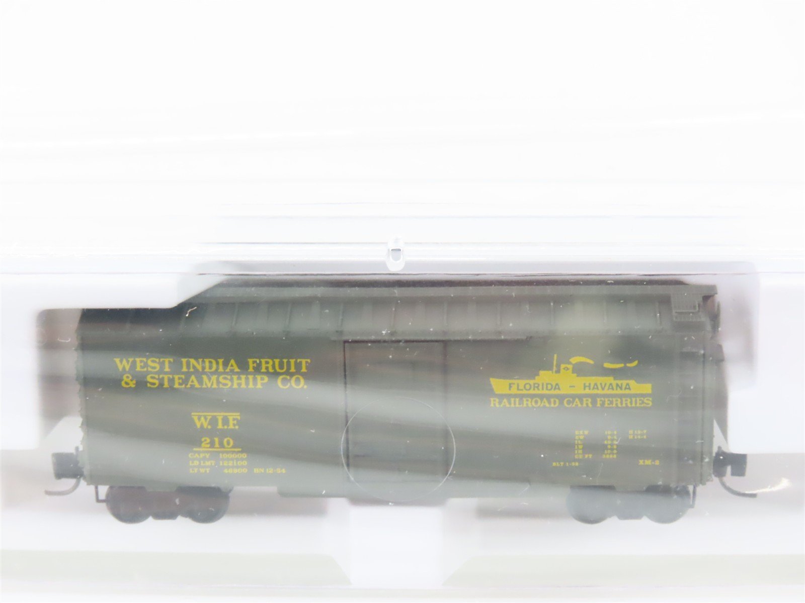 Z Scale Micro-Trains 14126-2 WIF West India Fruit 40' Standard Boxcar #210
