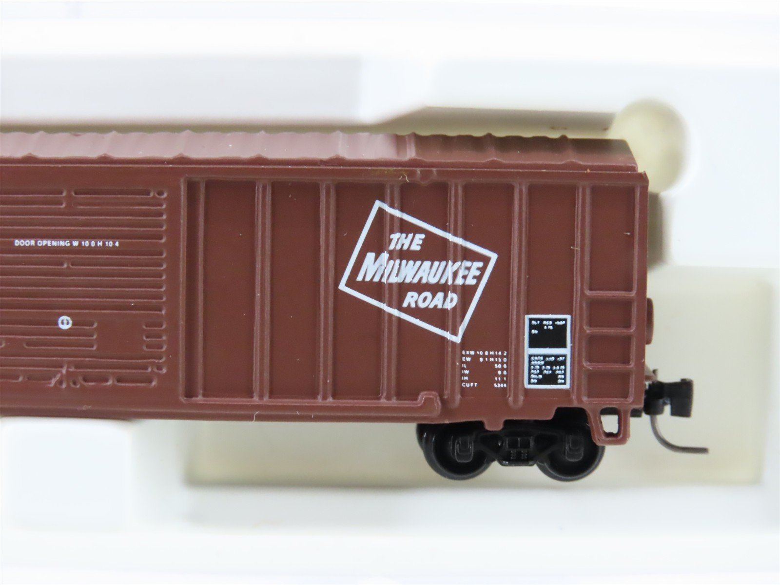 Z Scale Micro-Trains MTL 14208-2 MILW Milwaukee Road 40' Standard Boxcar #50880