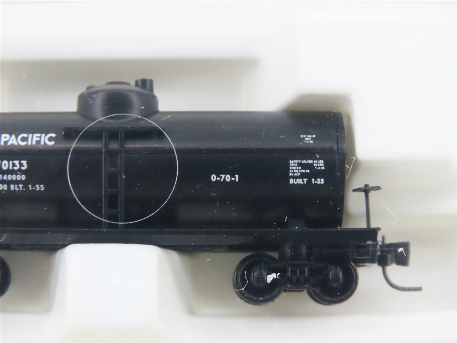 Z Scale Micro-Trains MTL 14405-2 UP Union Pacific Single Dome Tankcar #70133