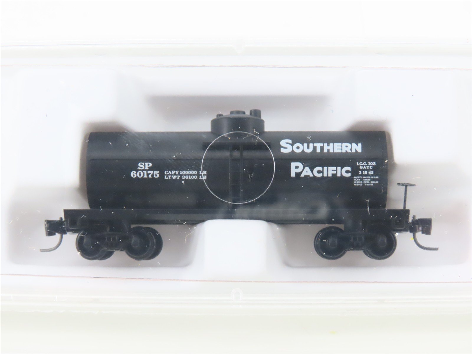 Z Micro-Trains MTL 14408-2 SP Southern Pacific 39' Single Dome Tankcar #60175