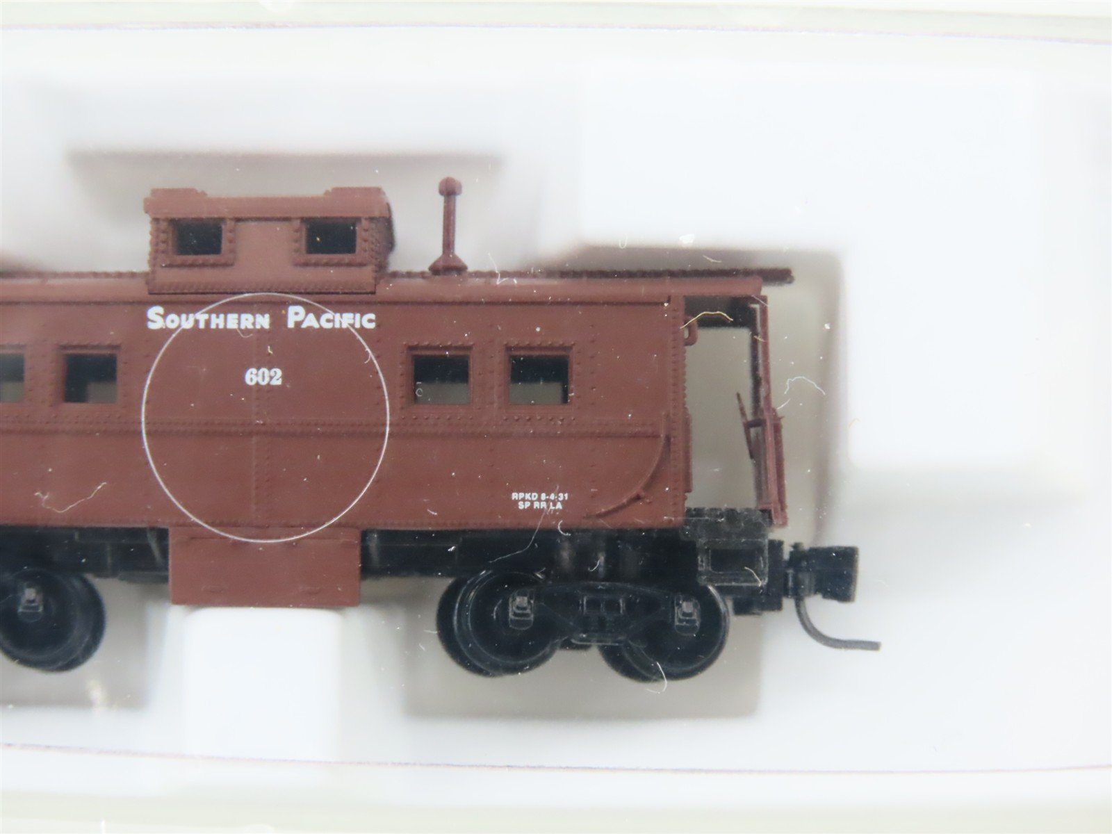 Z Scale Micro-Trains MTL 14711-2 SP Southern Pacific Caboose #602