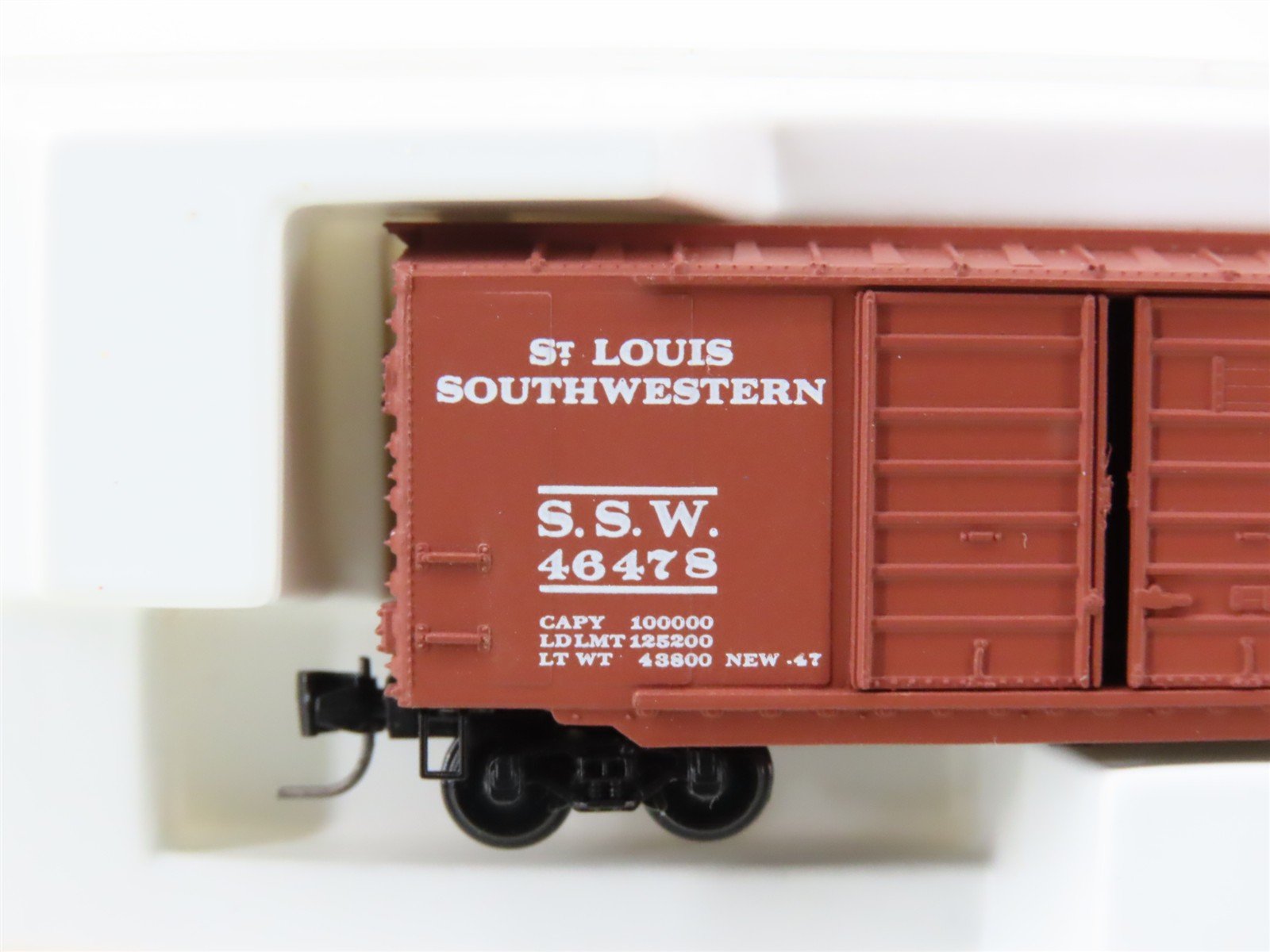 Z Kadee Micro-Trains MTL 14804-2 SSW Cotton Belt Blue Streak 40' Boxcar #46478