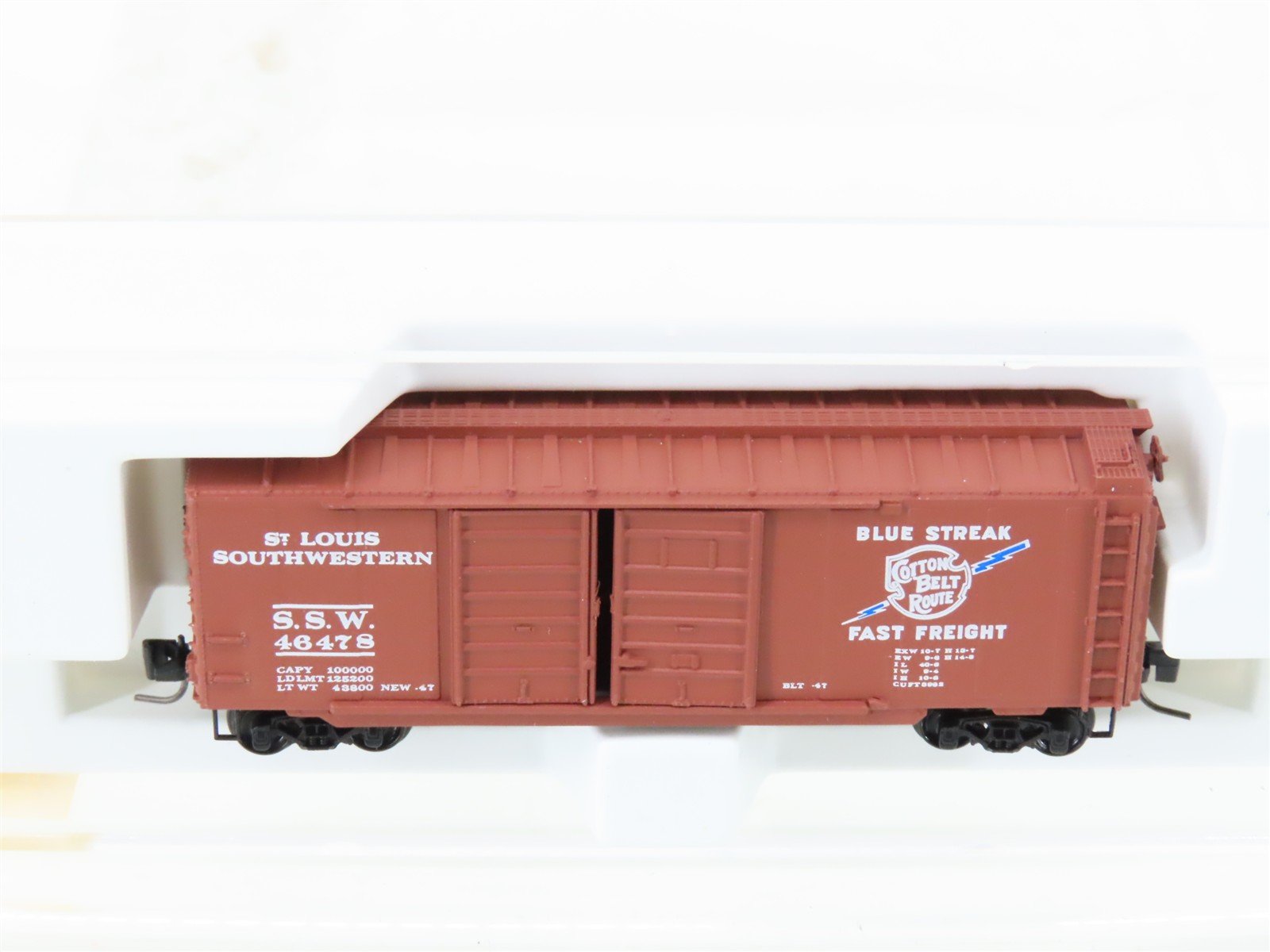 Z Kadee Micro-Trains MTL 14804-2 SSW Cotton Belt Blue Streak 40' Boxcar #46478
