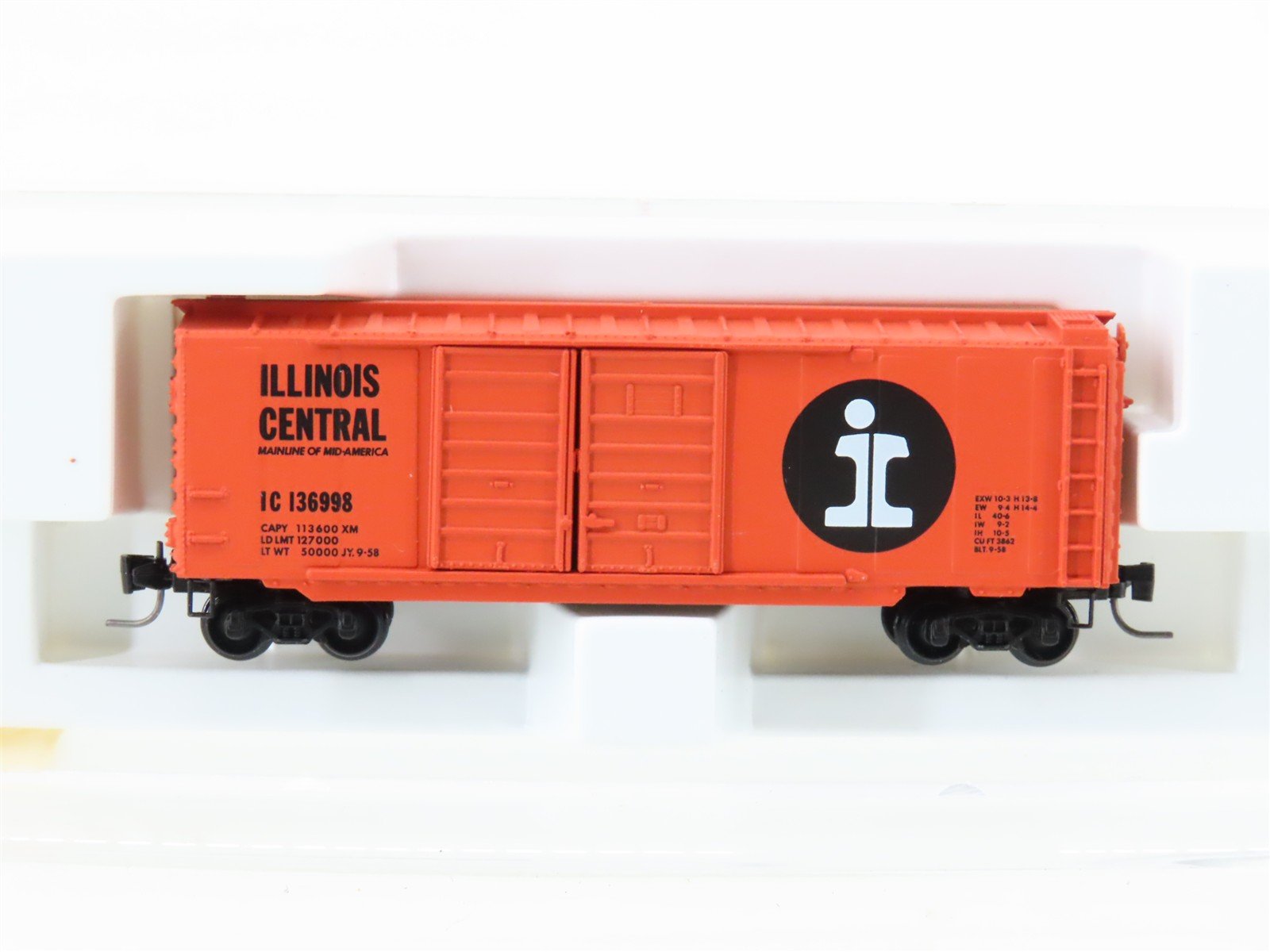 Z Scale Kadee Micro-Trains MTL 14805-2 IC Illinois Central 40' Boxcar #136998