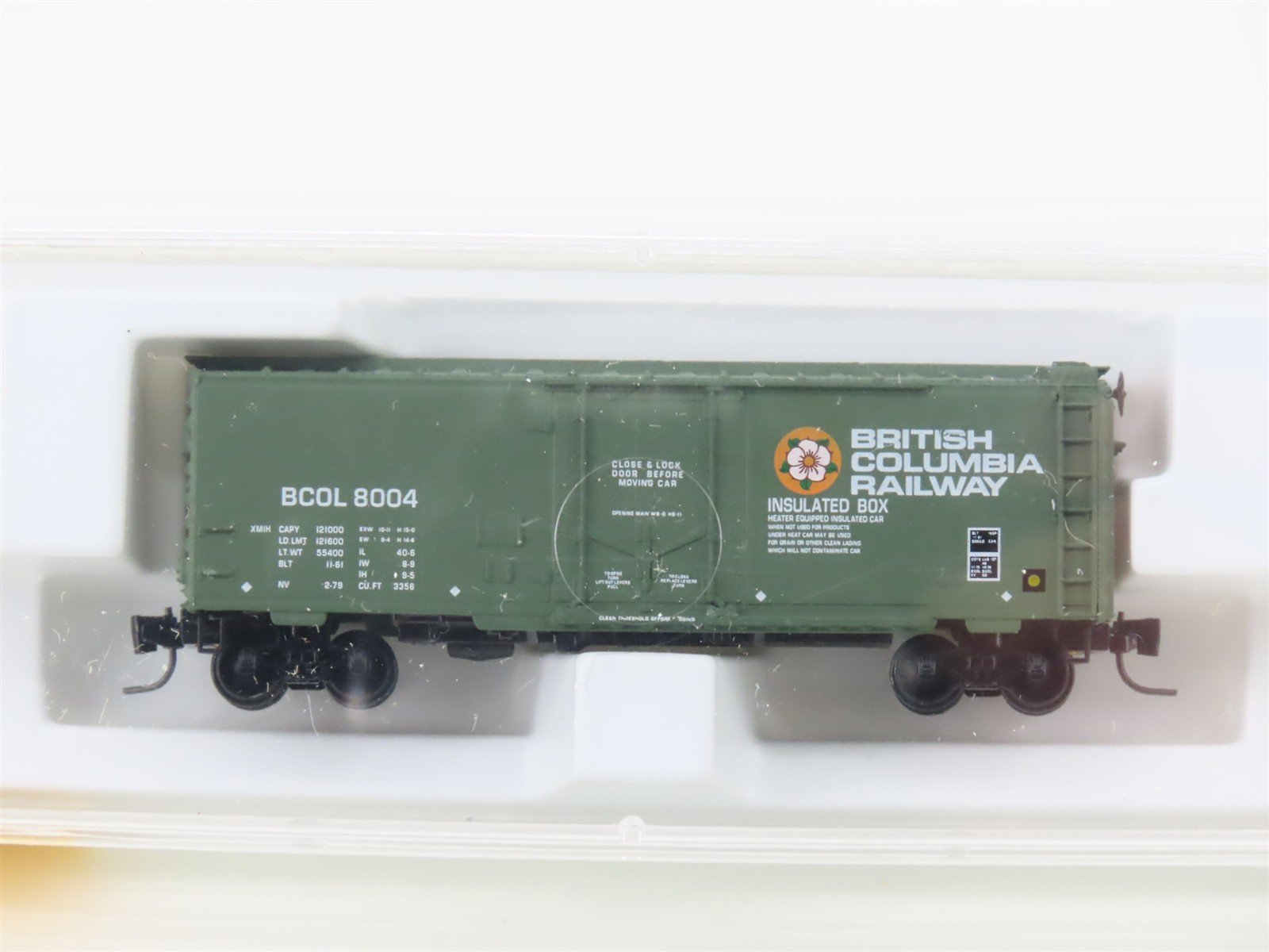 Z Scale Micro-Trains MTL 14916-2 BCOL British Columbia 40' Boxcar #8004