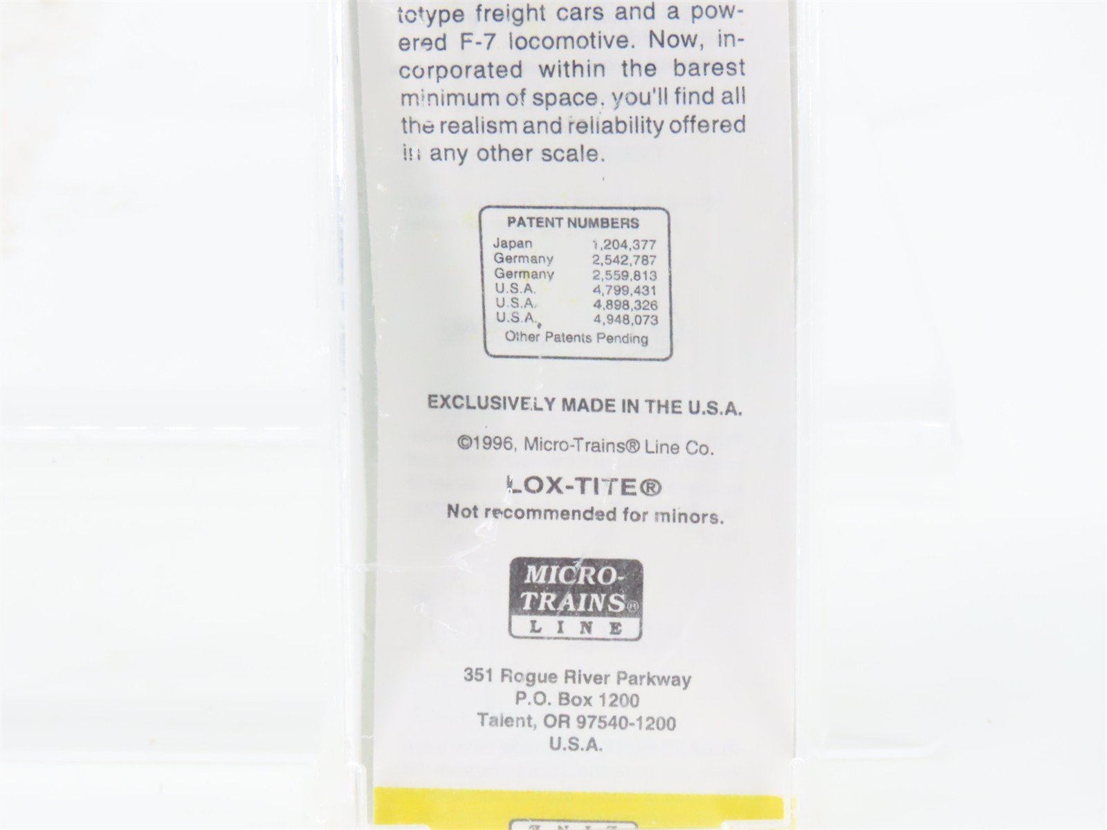 Z Scale Micro-Trains MTL 14916-2 BCOL British Columbia 40' Boxcar #8004