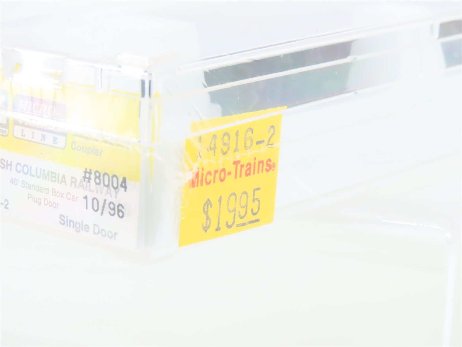 Z Scale Micro-Trains MTL 14916-2 BCOL British Columbia 40' Boxcar #8004