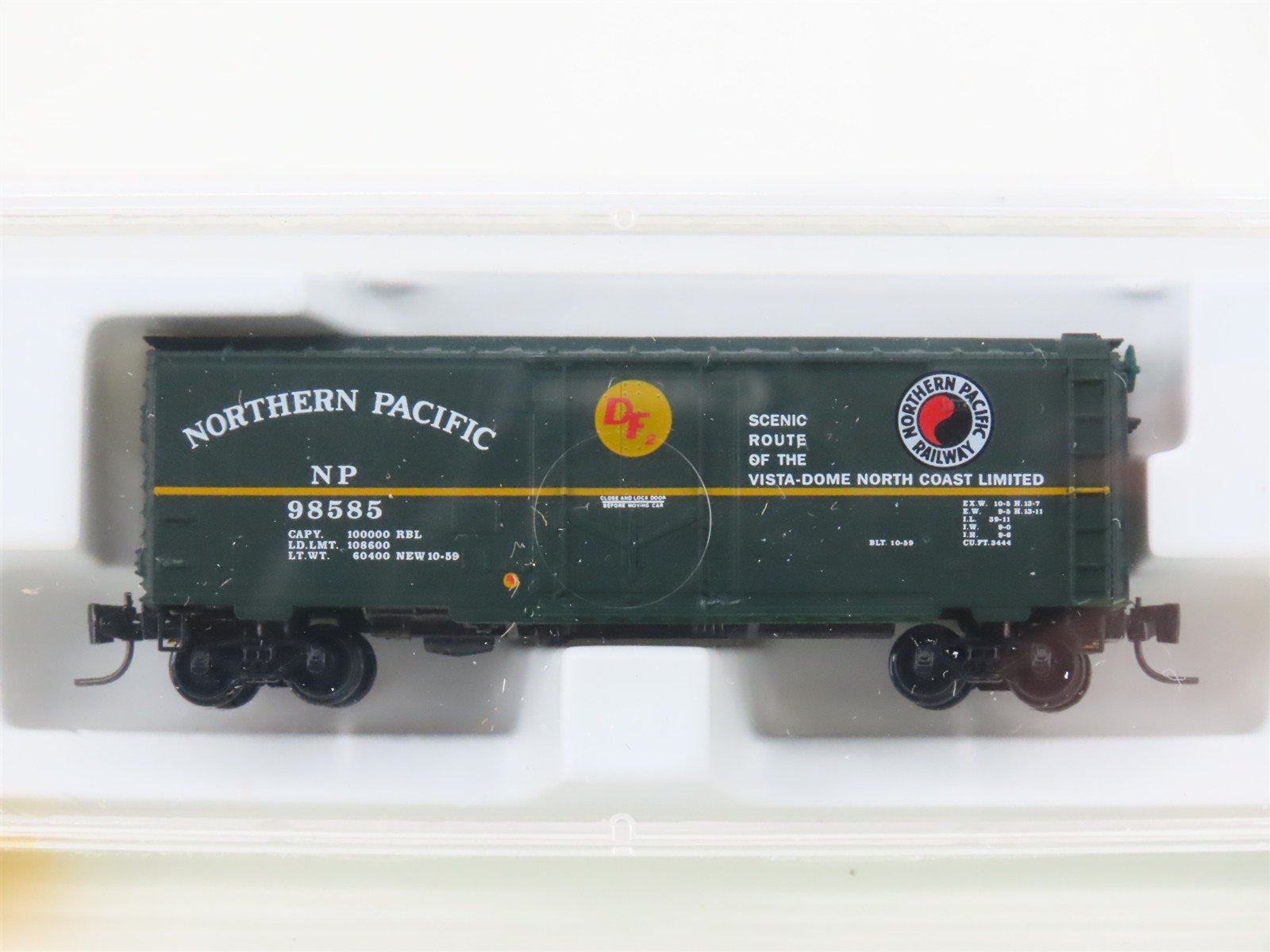 Z Scale Micro-Trains MTL 14915-2 NP Northern Pacific 40' Boxcar #98585