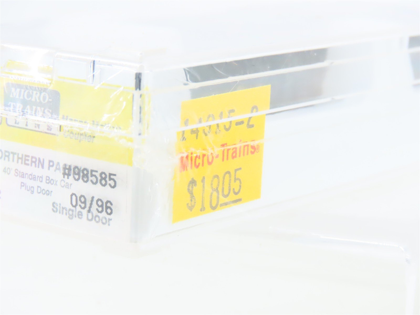 Z Scale Micro-Trains MTL 14915-2 NP Northern Pacific 40' Boxcar #98585