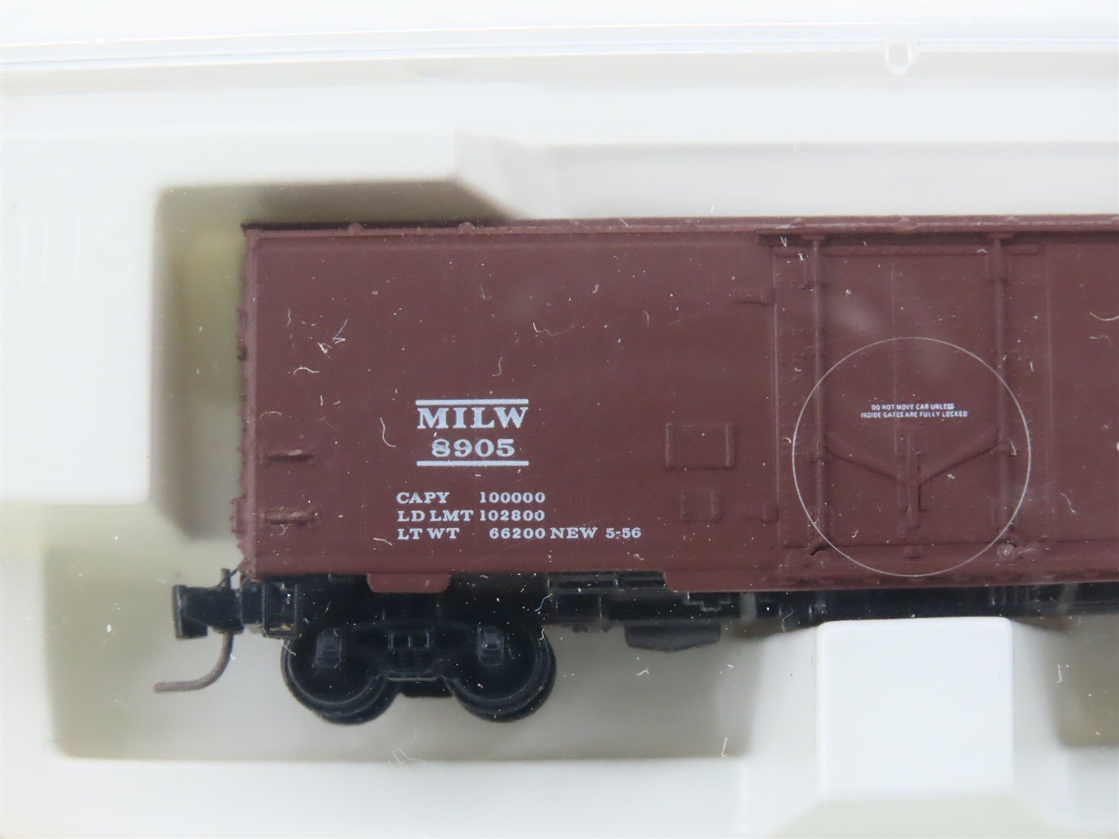 Z Scale Micro-Trains MTL 14912-2 MILW Milwaukee Road 40' Boxcar #8905