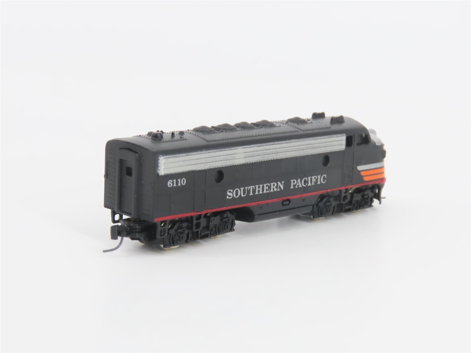 Z Scale Micro-Trains MTL 14004-2 SP Southern Pacific F7A Diesel Locomotive #6110