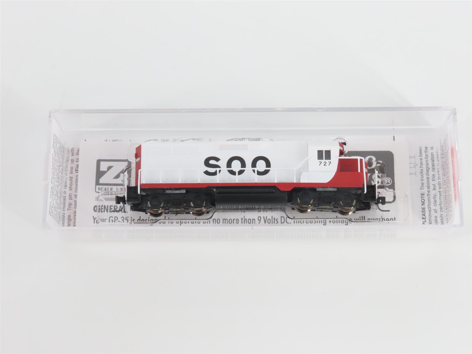 Z Scale Micro-Trains MTL 98101070 SOO Line GP35 Diesel Locomotive #727