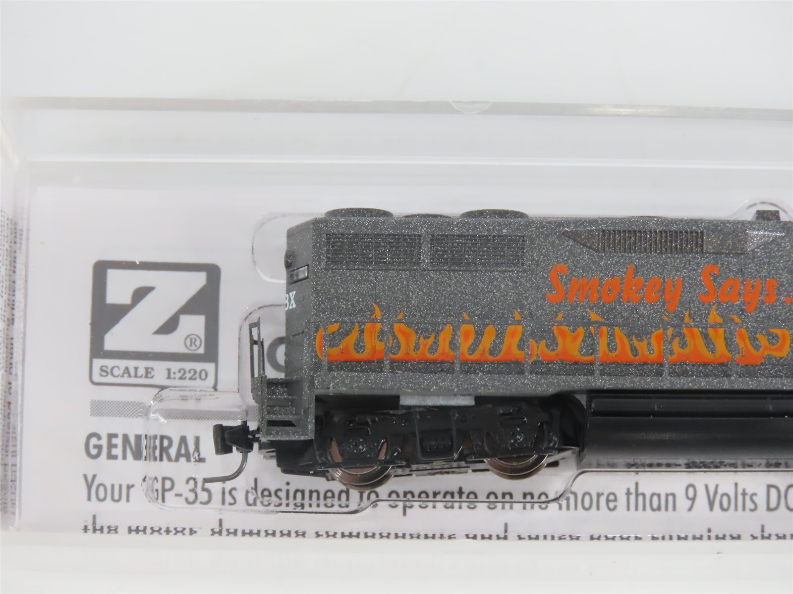 Z Scale Micro-Trains MTL 98101520 SBX Smokey Bear GP35 Diesel Locomotive #1944
