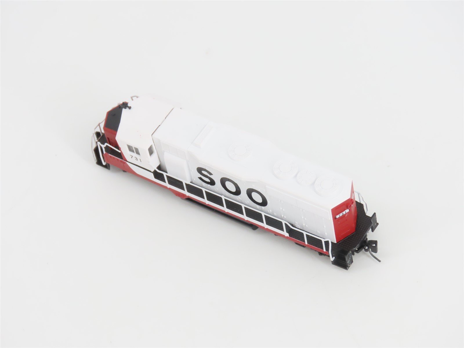 Z Scale Micro-Trains MTL 98101072 SOO Line GP35 Diesel Locomotive #731