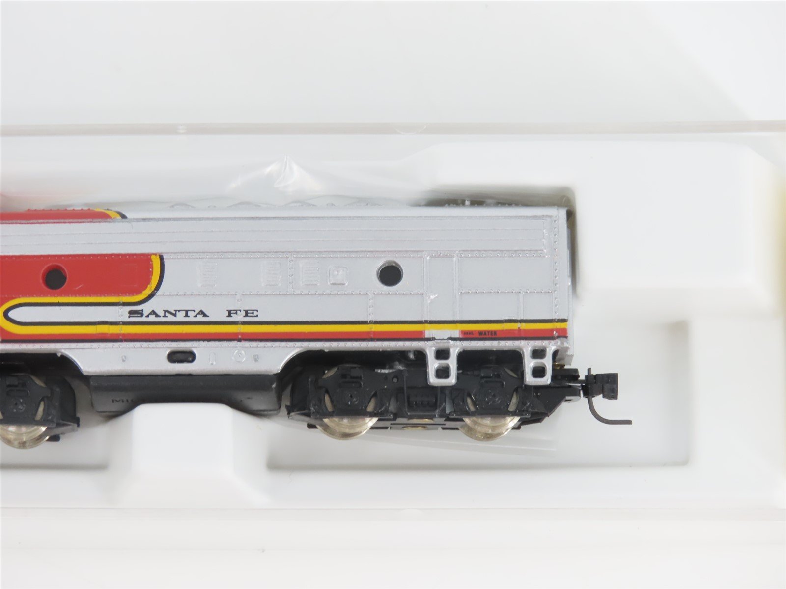 Z Micro-Trains MTL 14007-2 ATSF Santa Fe Warbonnet F7A Diesel Locomotive #330