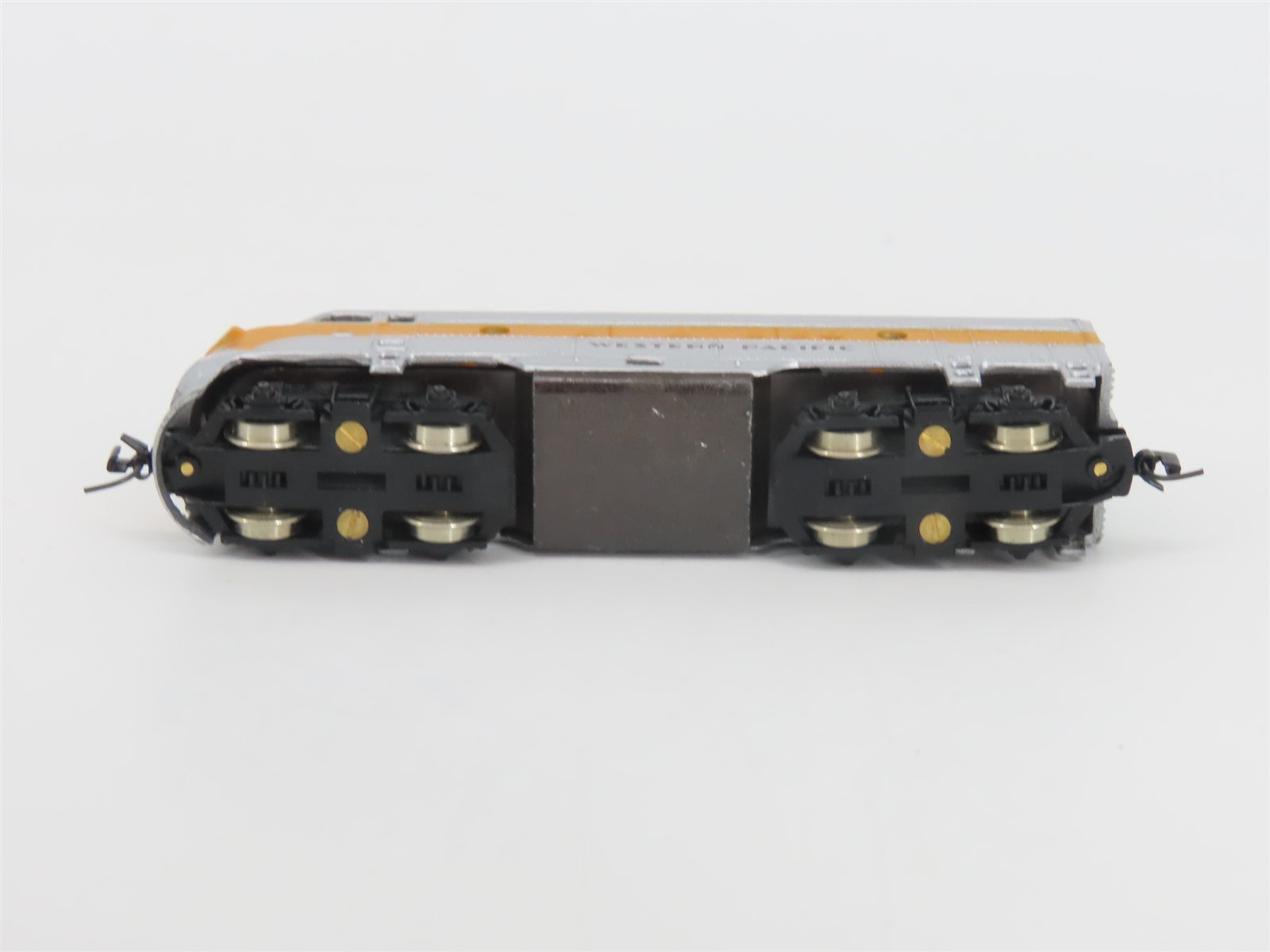 Z Scale Micro-Trains MTL 12006-2 WP Western Pacific F7A Diesel Loco UNPOWERED