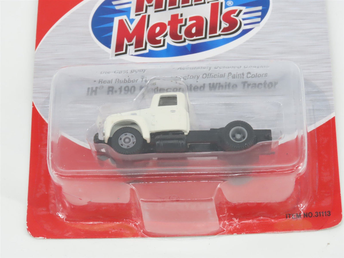 HO 1/87 Classic Metal Works Mini Metals 31113 IH R-190 Undecorated White Tractor