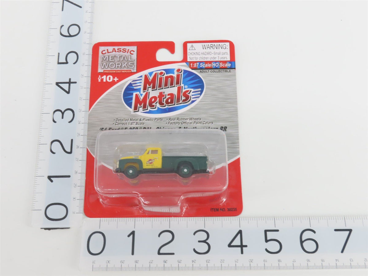 HO 1/87 Scale Classic Metal Works Mini Metals 30235 &#39;54 Ford F-350 C&amp;NW Pickup