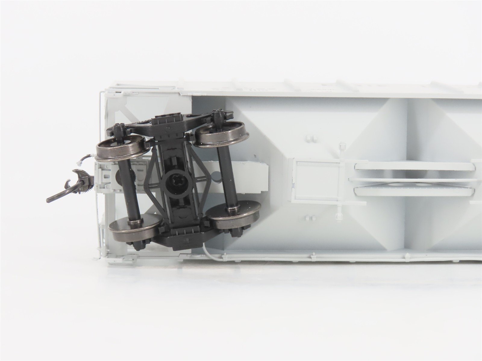 HO Scale ExactRail Platinum EP-80174-2 EL Erie Lackawanna 3-Bay Hopper #20056