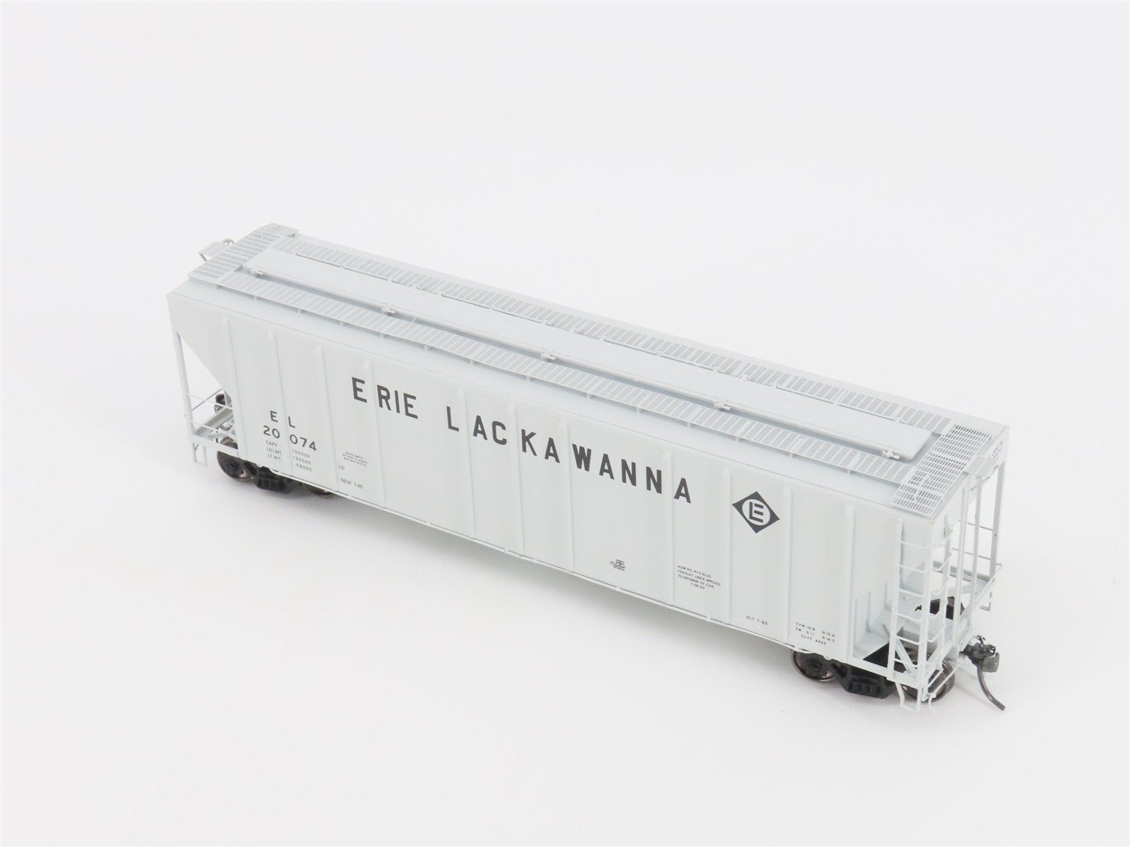 HO Scale ExactRail Platinum EP-80174-6 EL Erie Lackawanna 3-Bay Hopper #20074