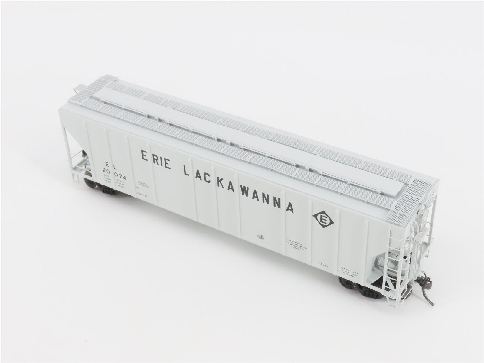 HO Scale ExactRail Platinum EP-80174-6 EL Erie Lackawanna 3-Bay Hopper #20074