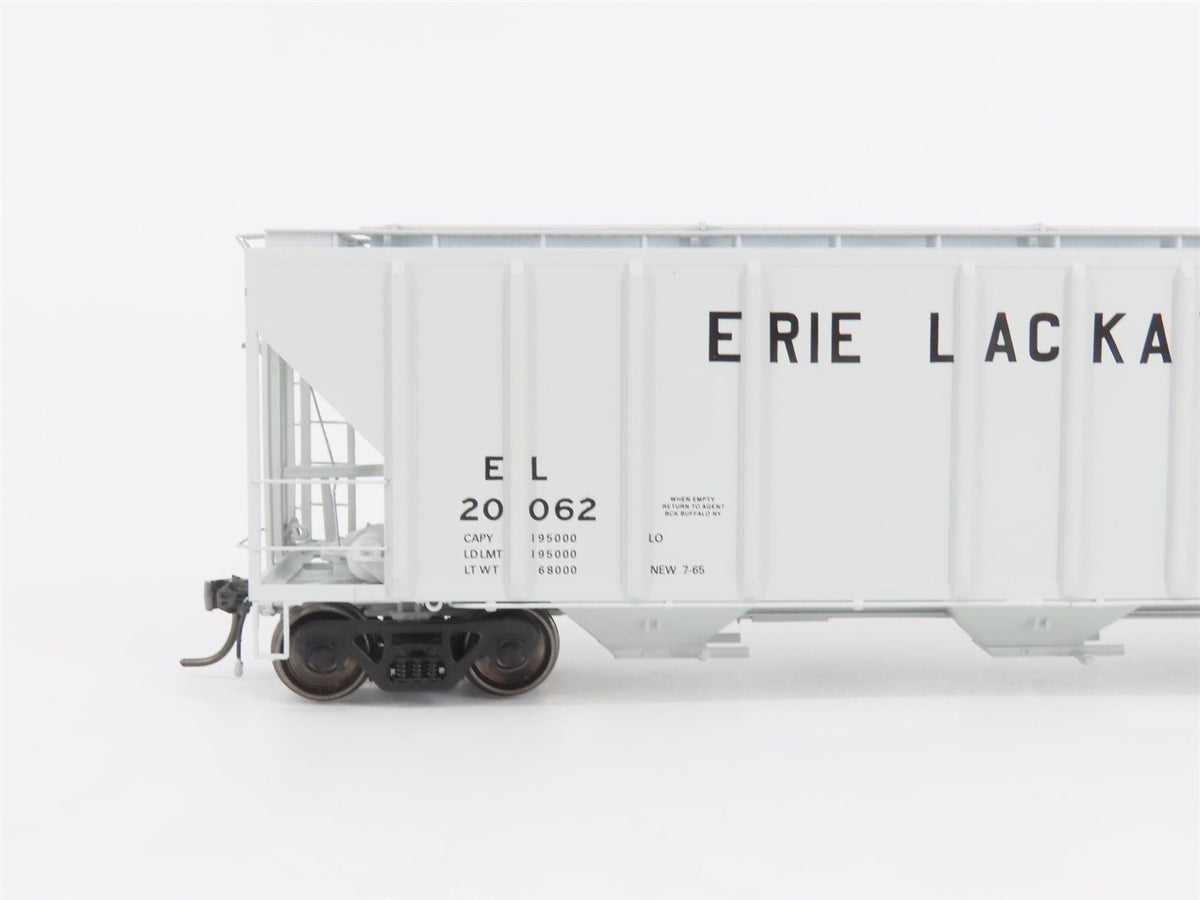 HO Scale ExactRail Platinum EP-80174-5 EL Erie Lackawanna 3-Bay Hopper #20062