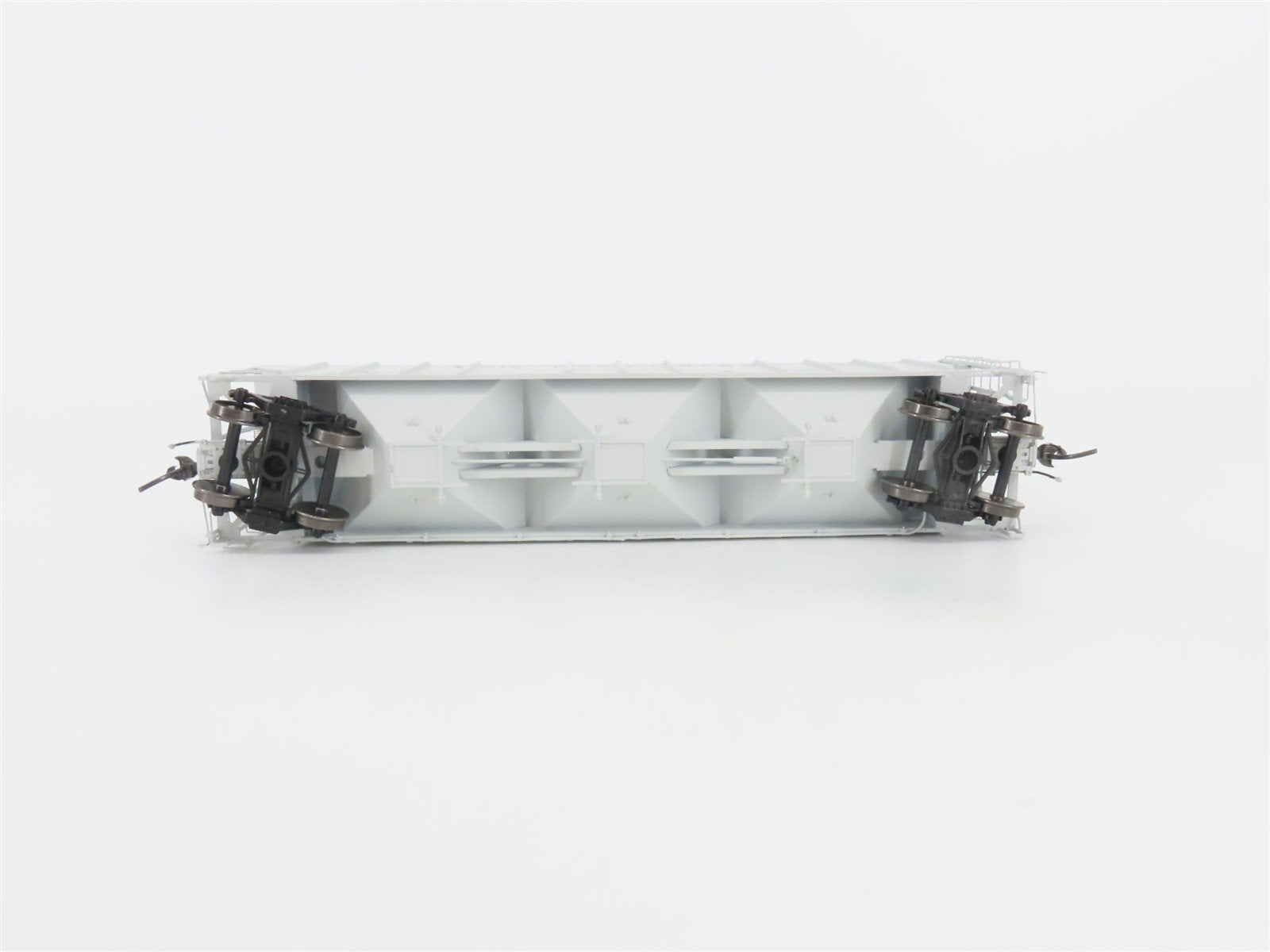 HO Scale ExactRail Platinum EP-80174-3 EL Erie Lackawanna 3-Bay Hopper #20059