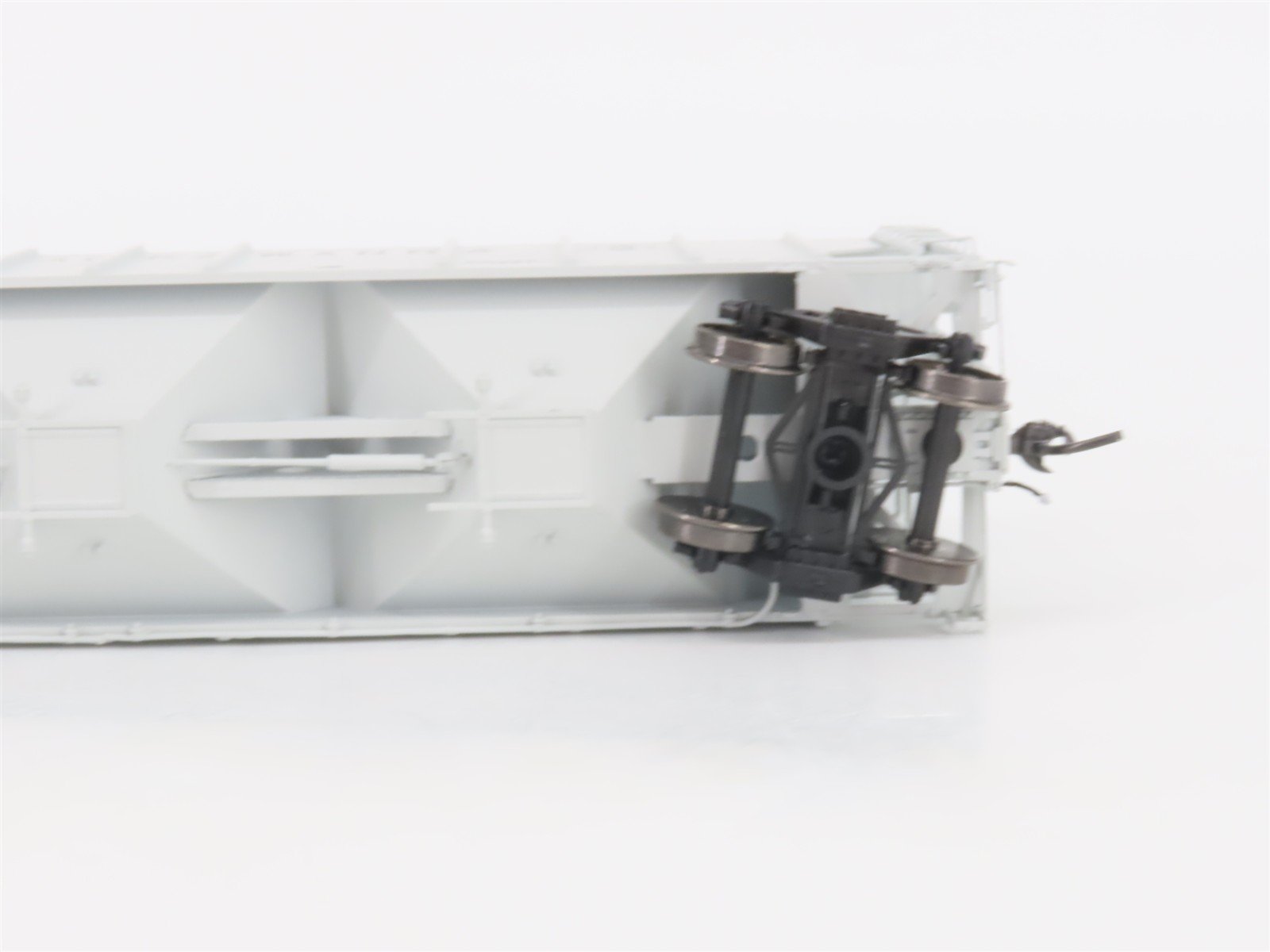 HO Scale ExactRail Platinum EP-80174-3 EL Erie Lackawanna 3-Bay Hopper #20059