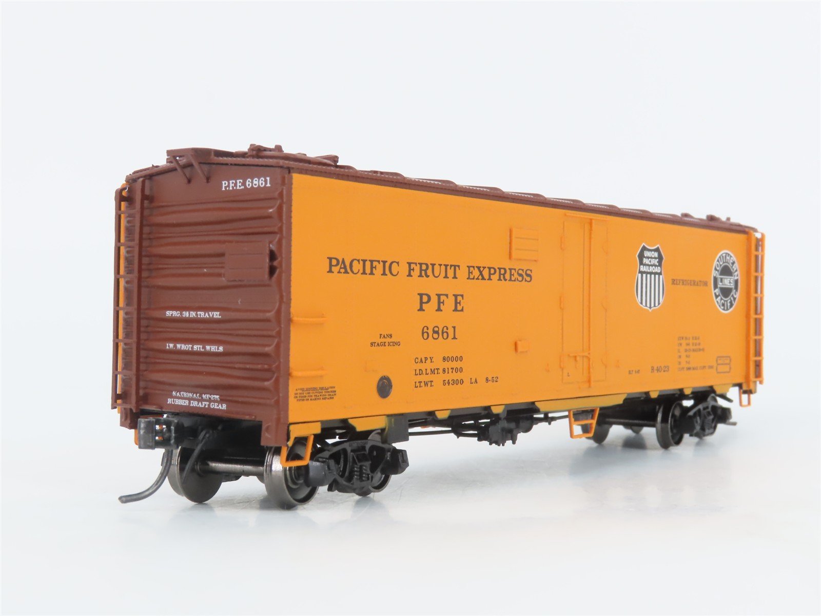 HO Scale InterMountain 45532-28* SP UP PFE Pacific Fruit Express Reefer #6861