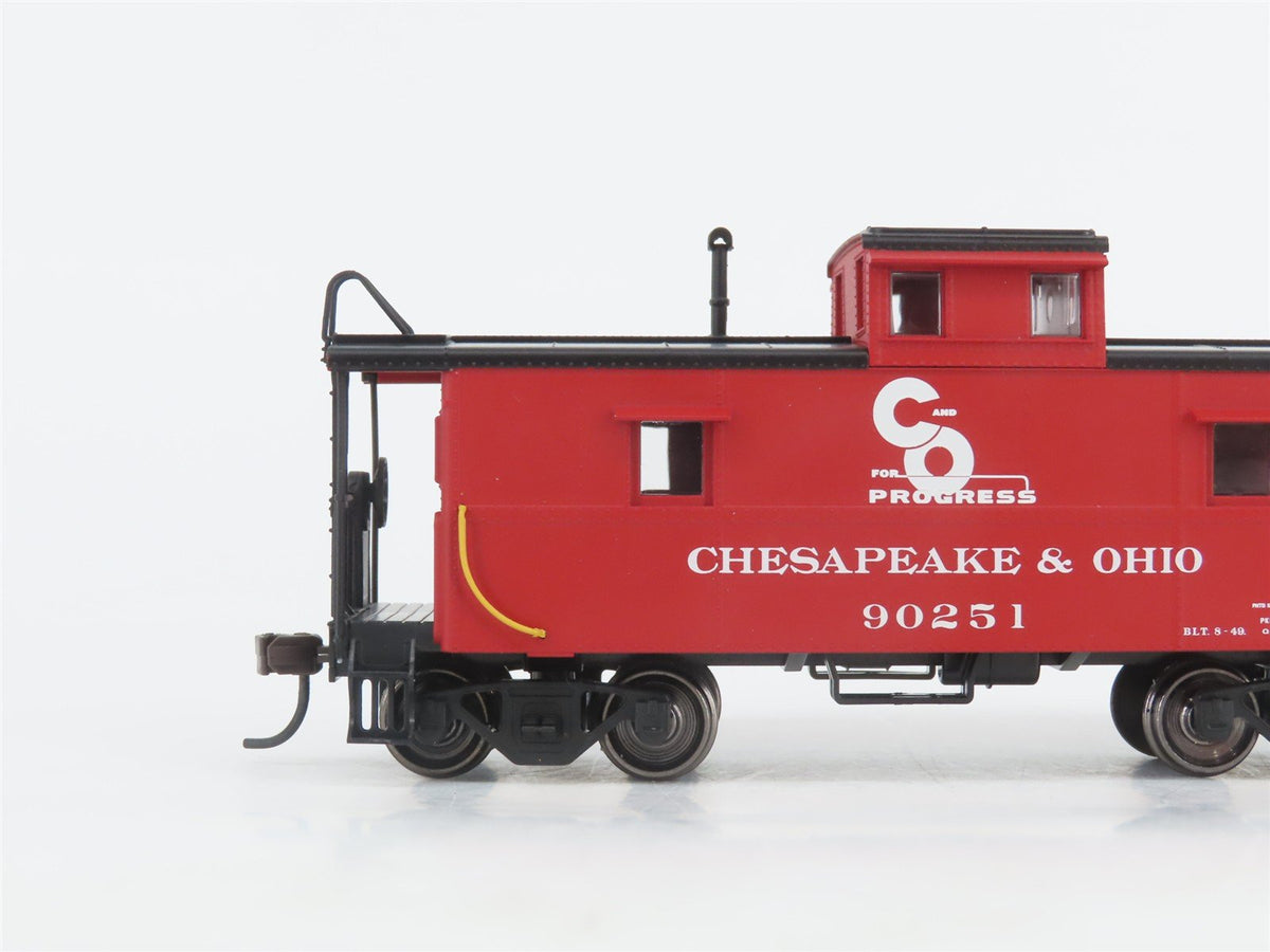 HO Scale Atlas Trainman 20003012 C&amp;O Chesapeake &amp; Ohio Cupola Caboose #90251