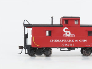 HO Scale Atlas Trainman 20003012 C&O Chesapeake & Ohio Cupola Caboose #90251