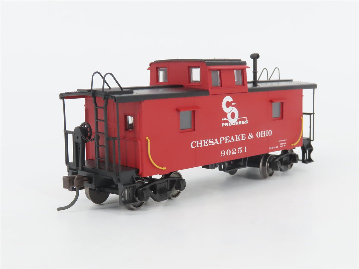 HO Scale Atlas Trainman 20003012 C&amp;O Chesapeake &amp; Ohio Cupola Caboose #90251