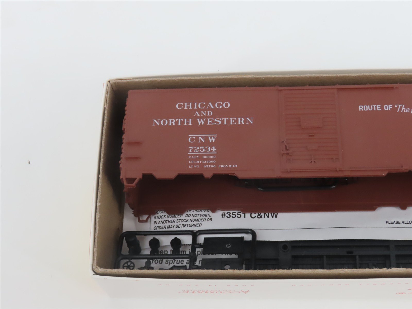 LOT of 3 HO Scale Accurail Kits CNJ/CNW/ATSF 40' Box Cars