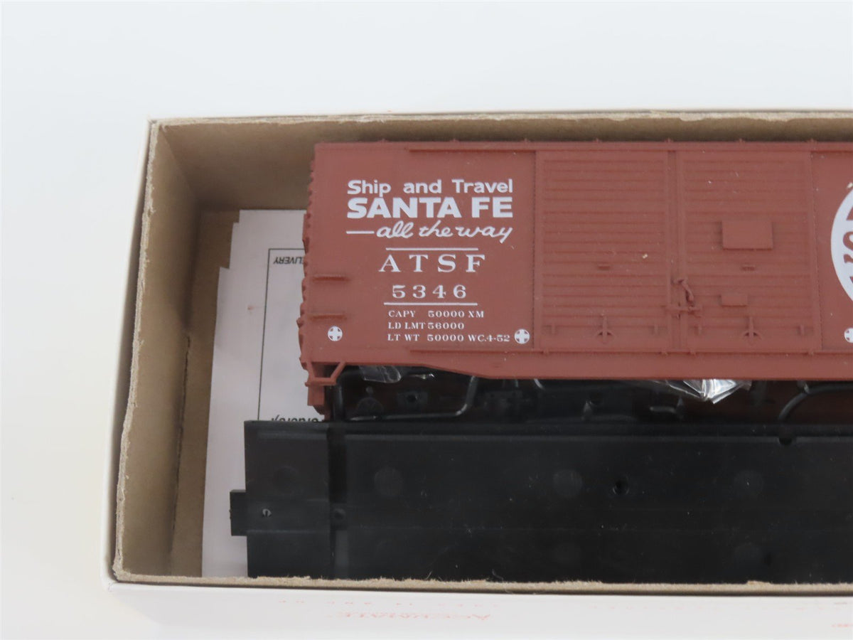 LOT of 3 HO Scale Accurail Kits CNJ/CNW/ATSF 40&#39; Box Cars