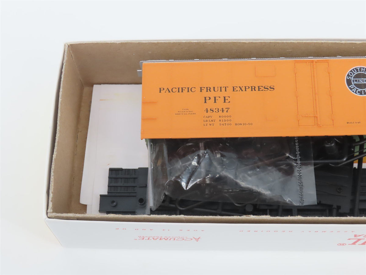 LOT of 2 HO Scale Accurail Kits PFE Pacific Fruit Express 40&#39; Steel Reefers