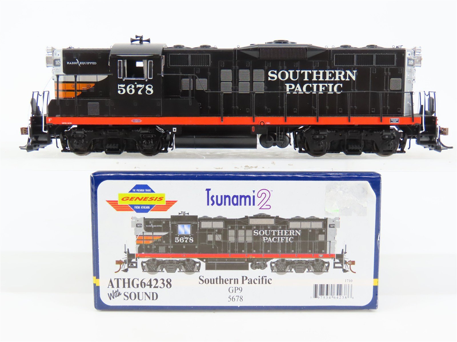 HO Athearn Genesis ATHG64238 SP "Black Widow" GP9 Diesel #5678 w/ DCC & Sound