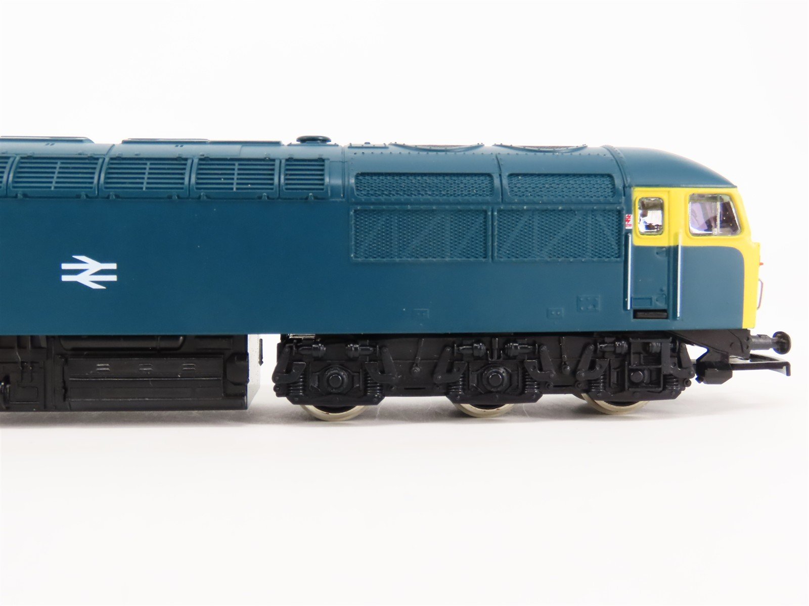 OO Scale Mainline BR British Rail Class 56 Diesel Locomotive #77
