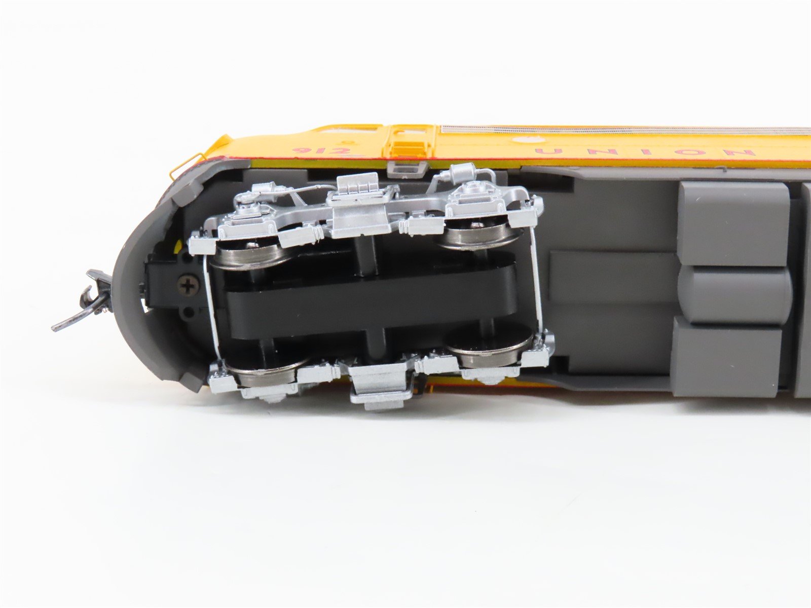 HO InterMountain 49939S-04 UP Union Pacific EMD FP7A Diesel #912 w/ DCC & Sound