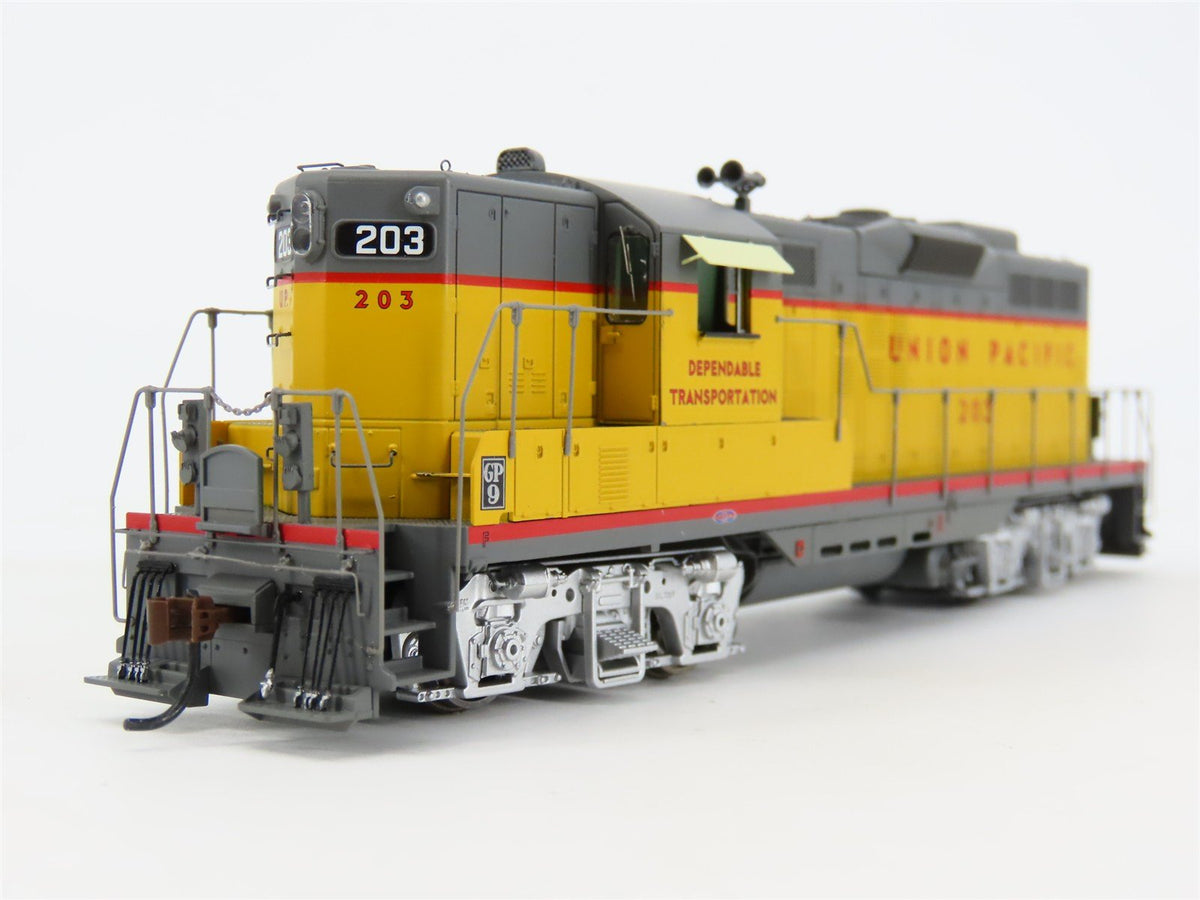 HO Athearn Genesis G62909 UP Union Pacific GP9 Ph. I Diesel #203 w/ DCC &amp; Sound