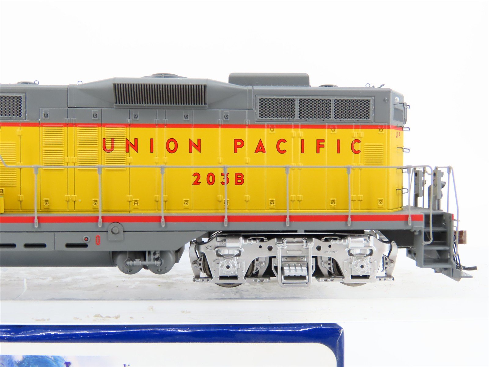 HO Athearn Genesis G62911 UP Union Pacific GP9B Ph. I Diesel #203B w/DCC & Sound