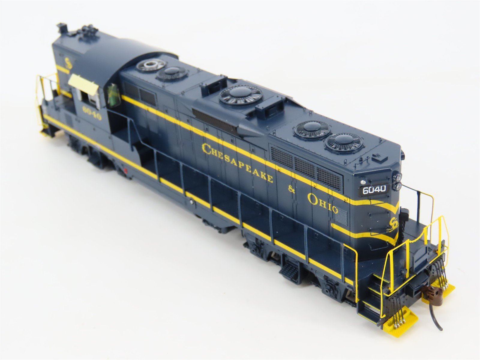 HO Athearn Genesis G62654 C&O Chesapeake & Ohio GP9 Diesel #6040 w/ DCC & Sound
