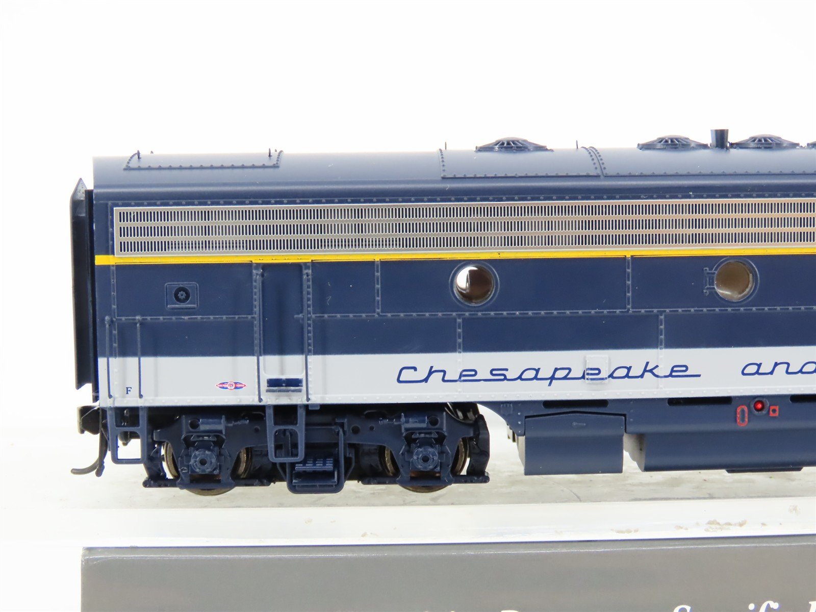 HO Walthers Proto C&O Chesapeake & Ohio EMD F7B Diesel #8506 w/ DCC & Sound