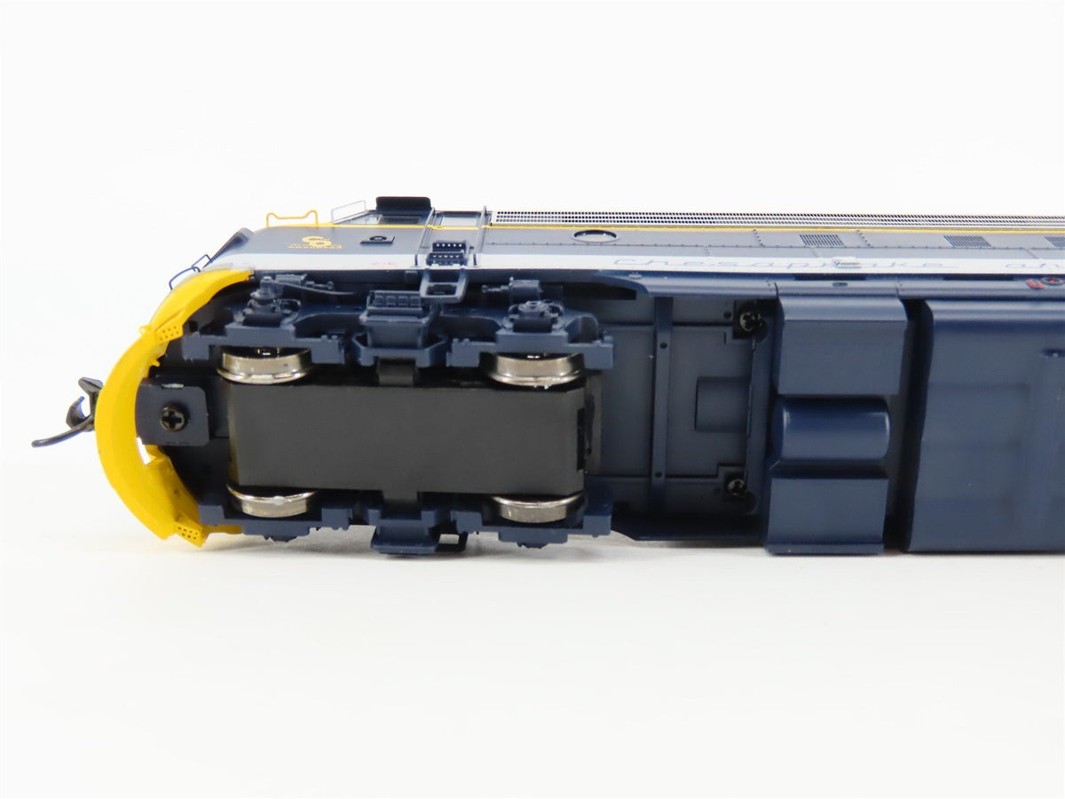 HO Walthers Proto C&amp;O Chesapeake &amp; Ohio EMD FP7 Diesel #8009 w/DCC &amp; Sound