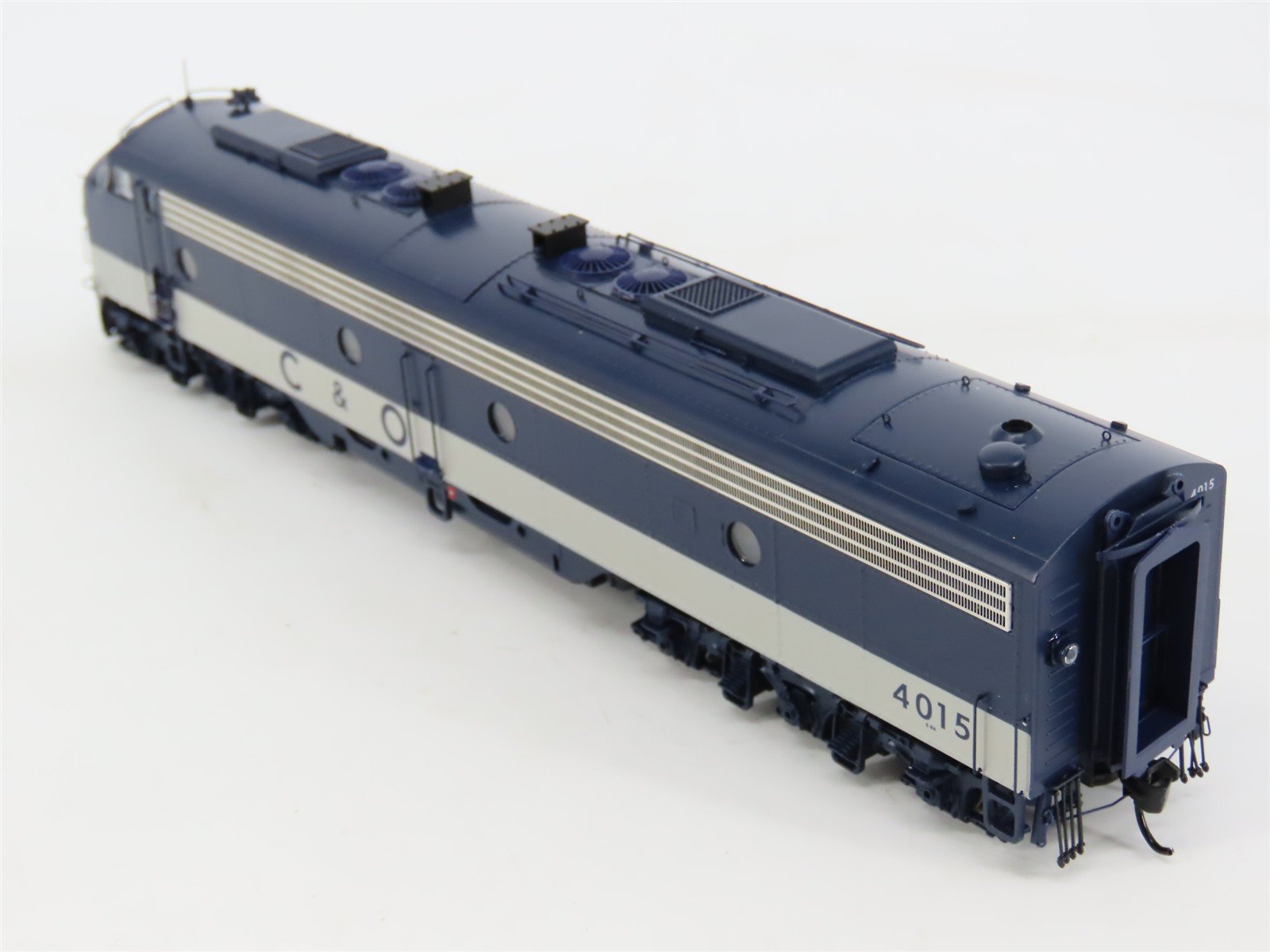 HO Walthers Proto 920-42912 C&O Chesapeake & Ohio E8A Diesel #4015 w/DCC & Sound
